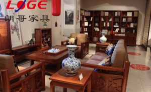 保養(yǎng)紅木辦公家具需注重哪些方面呢？